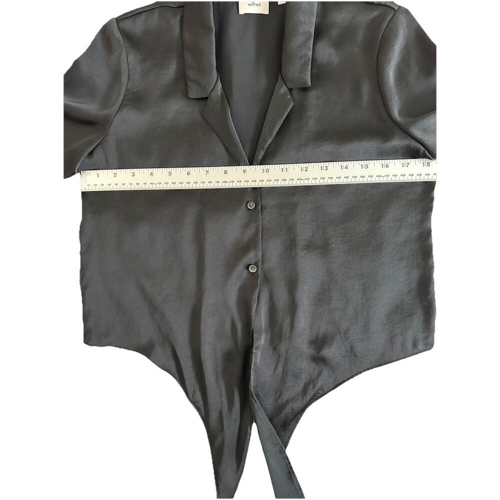 Aritzia Wilfred Tie-Front Blouse Womens Small Black Cupro Satin Long Sleeve Crop - Picture 6 of 9